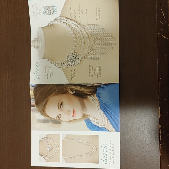 Girl's Best Friend - Picture 4 of 4